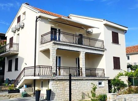 Vila Beleca Krk - Apartments Rest & Sea Krk Town Esterno foto