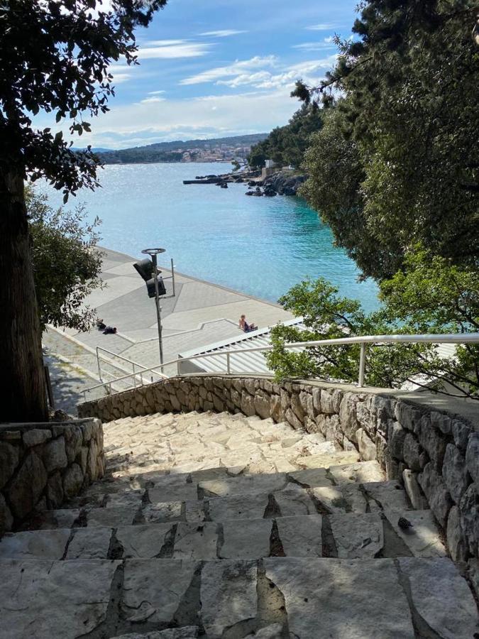 Vila Beleca Krk - Apartments Rest & Sea Krk Town Esterno foto
