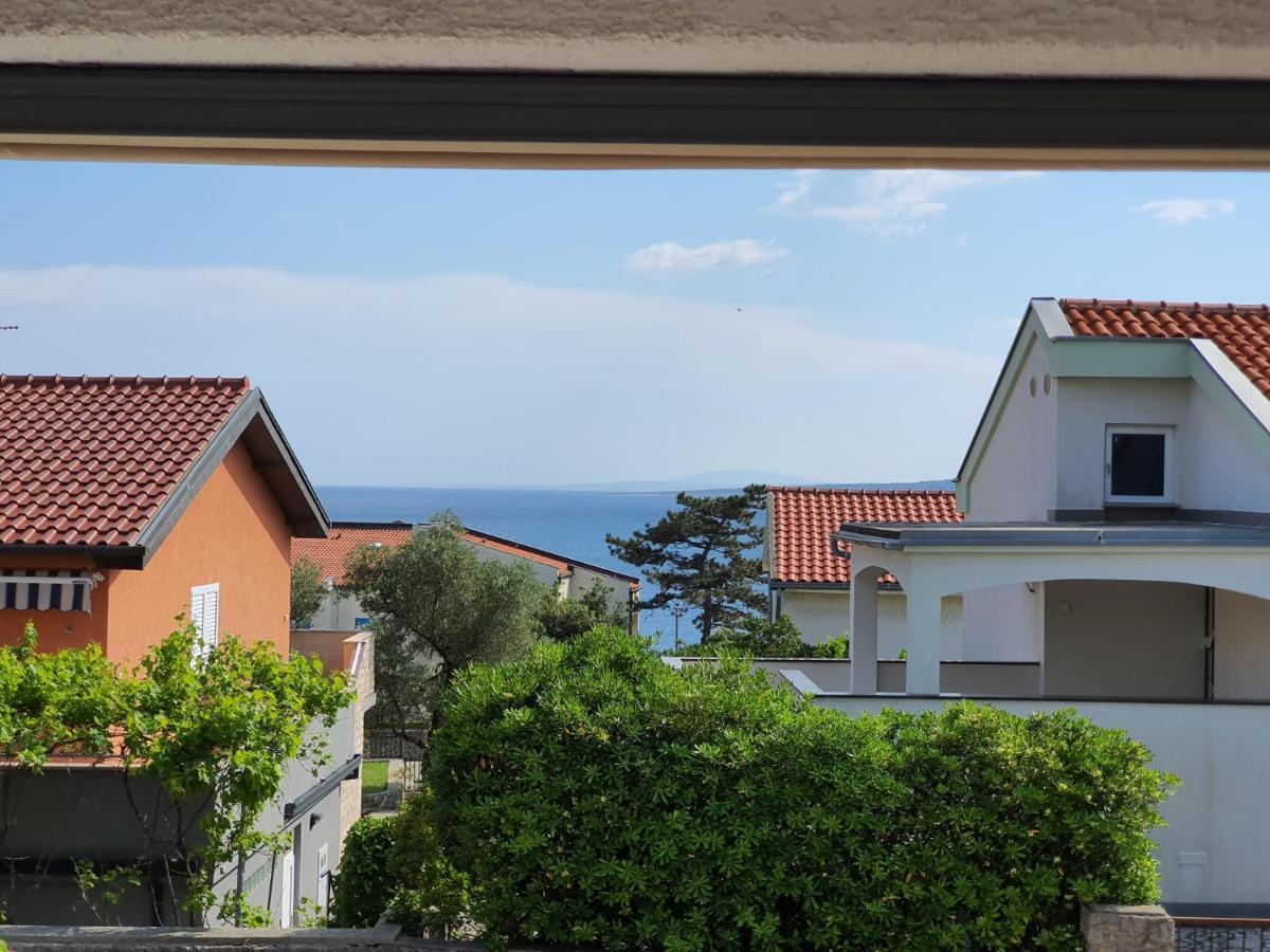 Vila Beleca Krk - Apartments Rest & Sea Krk Town Esterno foto