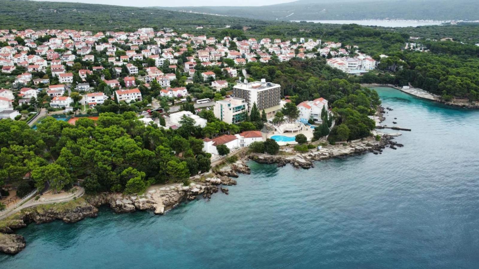 Vila Beleca Krk - Apartments Rest & Sea Krk Town Esterno foto