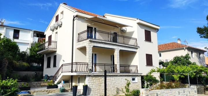 Vila Beleca Krk - Apartments Rest & Sea Krk Town Esterno foto