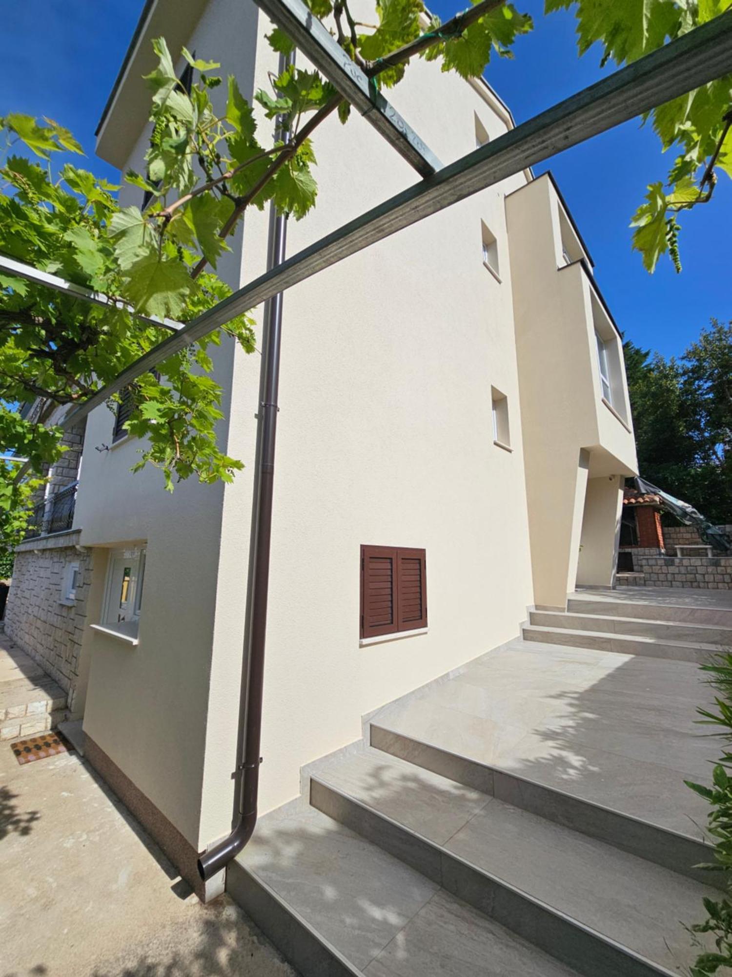 Vila Beleca Krk - Apartments Rest & Sea Krk Town Esterno foto